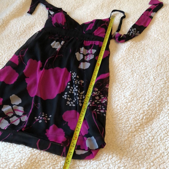 Guess dress pink and white floral on black built in bra with back tie up Sz 0 - Picture 5 of 9